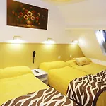 Paris Star Hotel