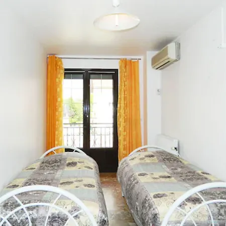 Paris Star Hotel