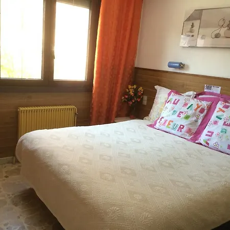 Paris Star 2*