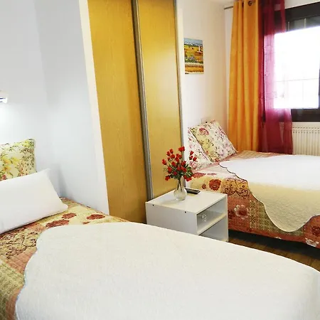 Paris Star Hotel